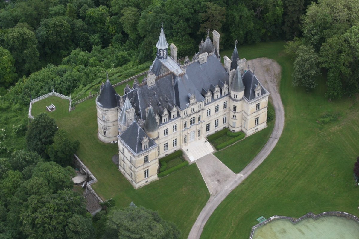 Château de Boursault - Union des Maisons de Champagne